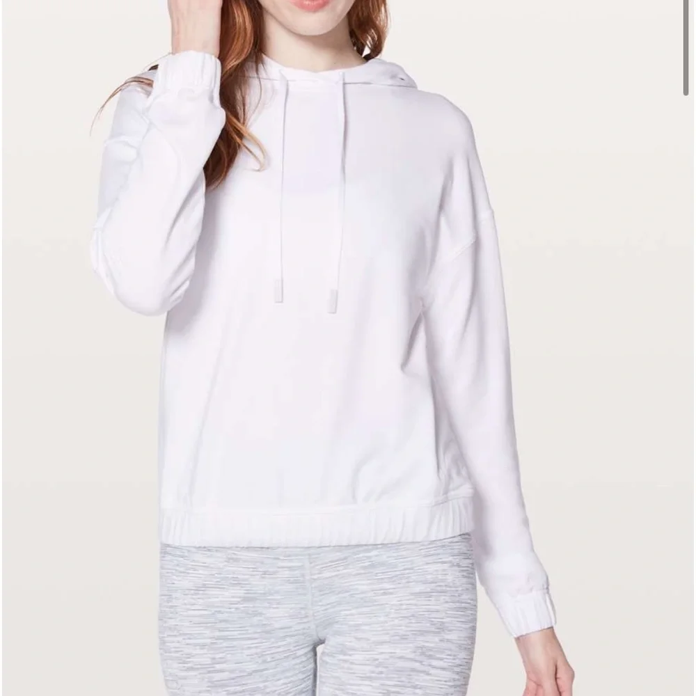 Lululemon Twisted & Tucked Pullover - Picture 5 of 6